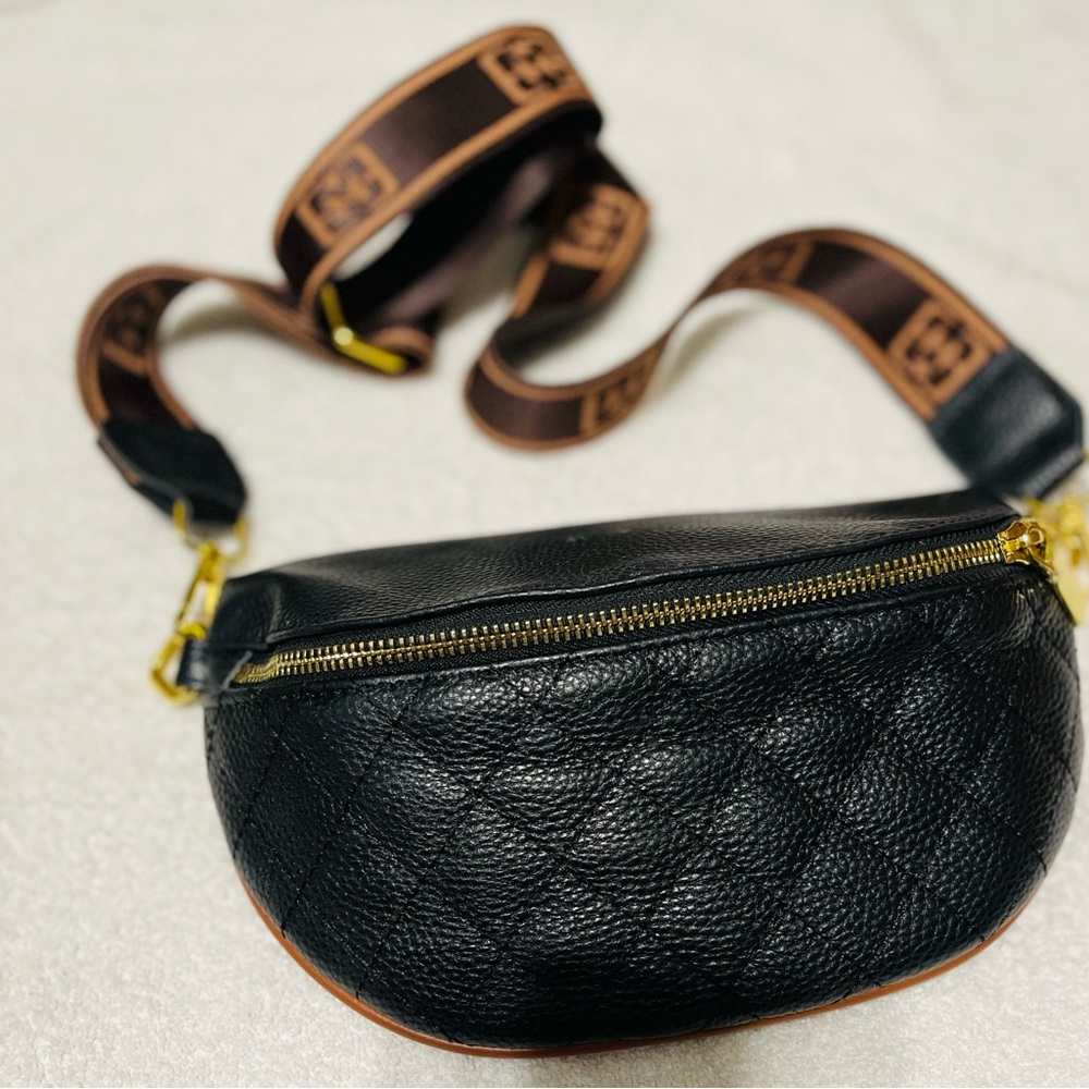 Non brand quilted look fanny pack